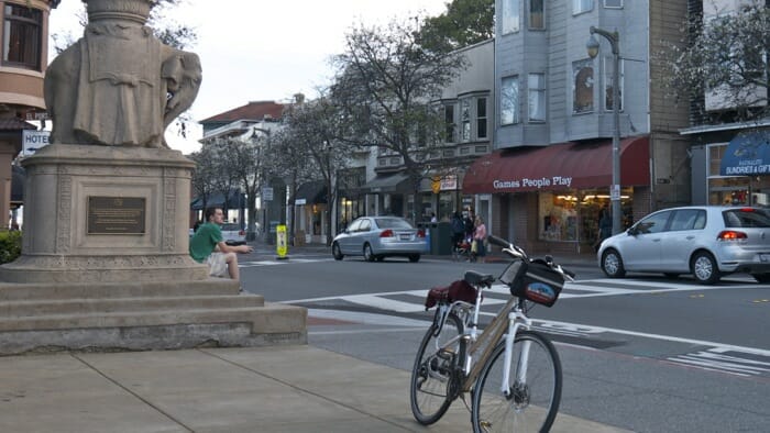 I rented a bike in San Francisco. What was I thinking??? Ah, it was good as long as I didn't go too deep into the city.