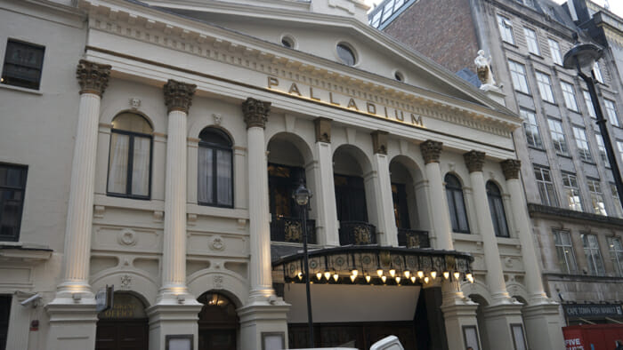 hotels close to london palladium theatre