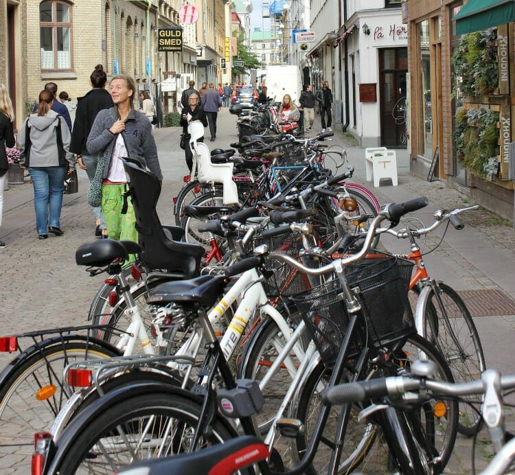 photo, image, gothenburg, sweden, bicycles