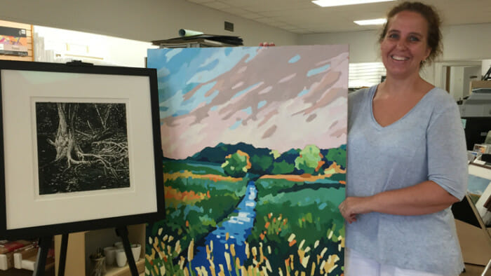 Acrylic painting with Elizabeth of the Art Gallery on Goderich main square.