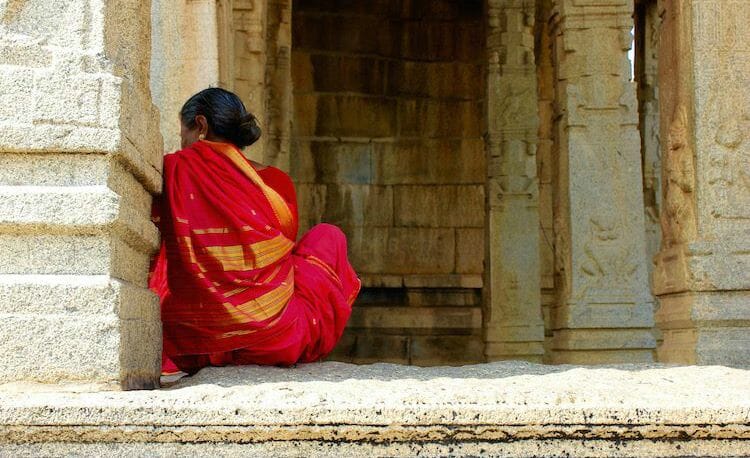 photo, image, woman, temple, hampi, india