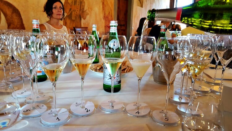 photo, image, wine tasting, berlucchi, franciacorta