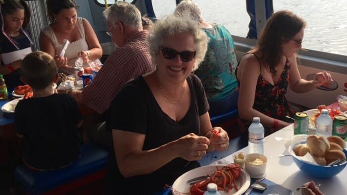 On a dinner cruise you don't have to eat alone.