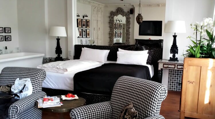 photo, image, hotel, planning travel around price drops