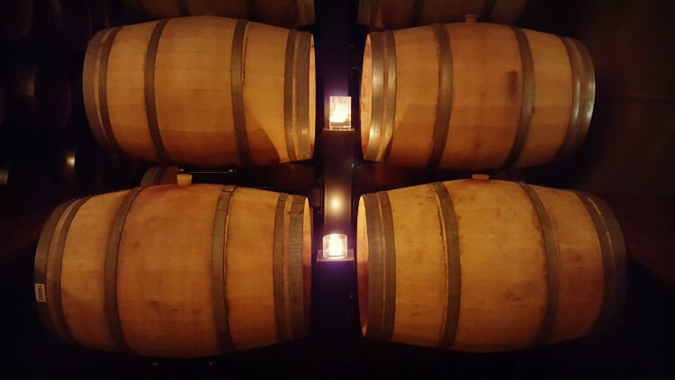 photo, image, wine barrels, two sisters vineyards, niagara-on-the-lake