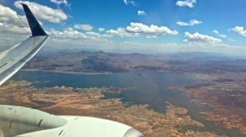 Save on Flights: Booking Tips, Stopover Deals & Bumping