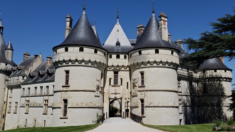 chateau to chateau walking tour, loire valley