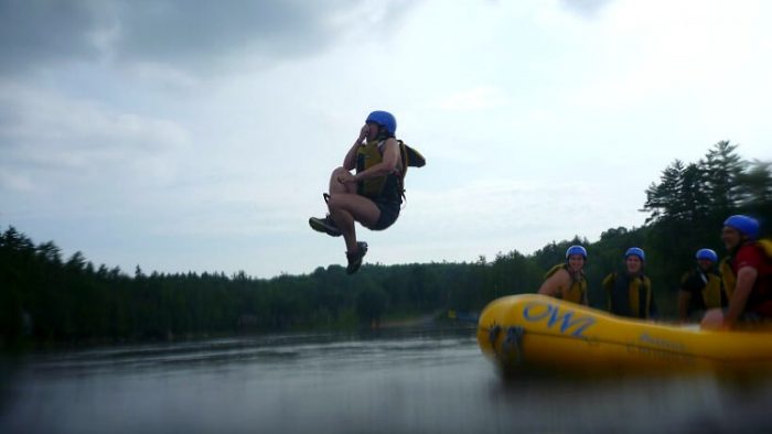 photo, image, jumping in water, whitewater rafting ottawa river, ontario getaways