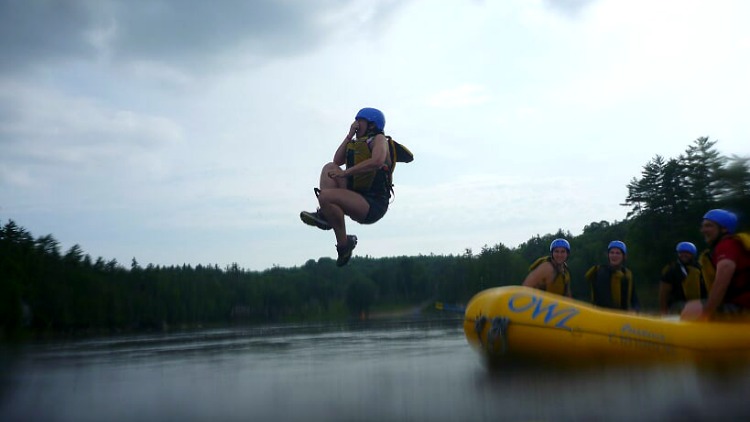 photo, image, jumping in water, whitewater rafting ottawa river