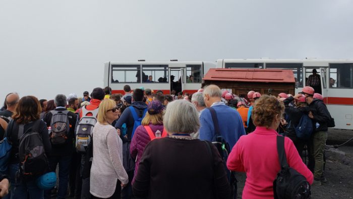 buses up mount etna