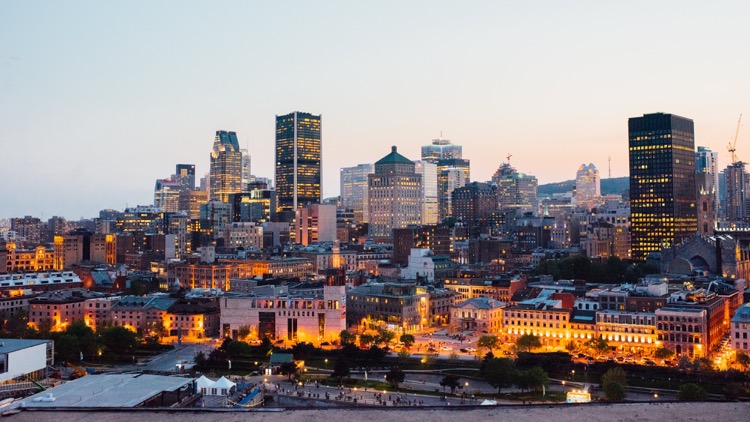 photo, image, montreal skyline, solo travel in montreal