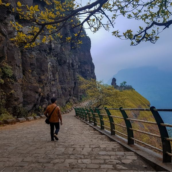 how to travel solo tips and advice