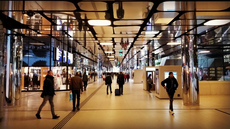 amsterdam centraal station