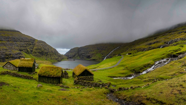 faroe islands solo travel