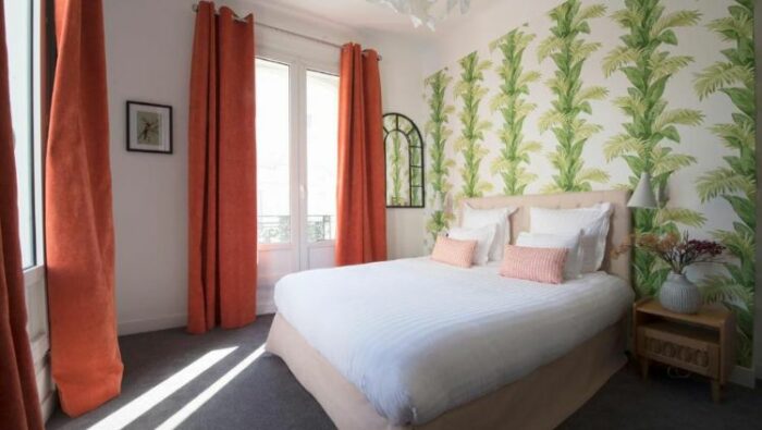 L'HOtel des Batignolles is recommended as one of the best hotels in paris for solo travelers