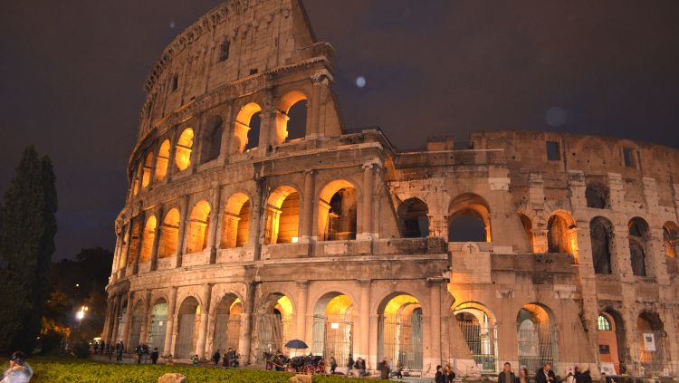When you solo travel Italy, the colosseum in rome is a must