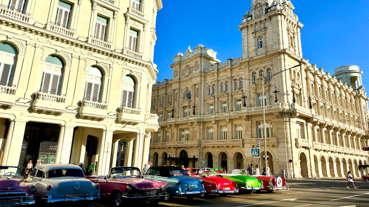 Touring Havana with a guide is a great way to enjoy Cuba solo