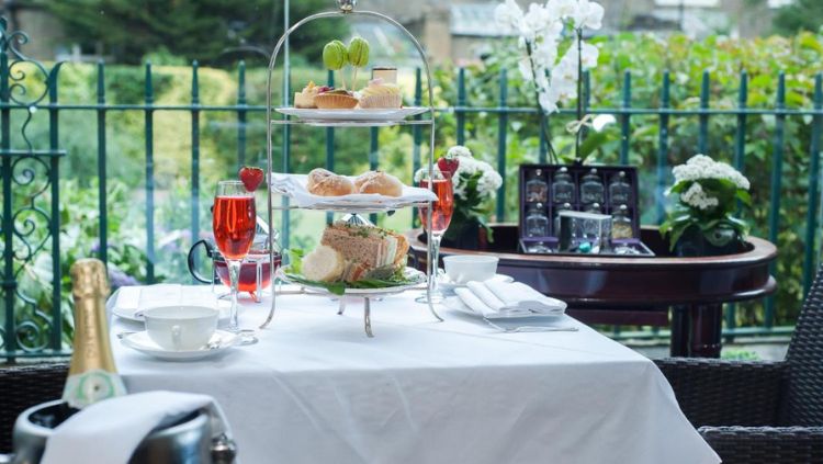 afternoon tea setting at montague on the gardens