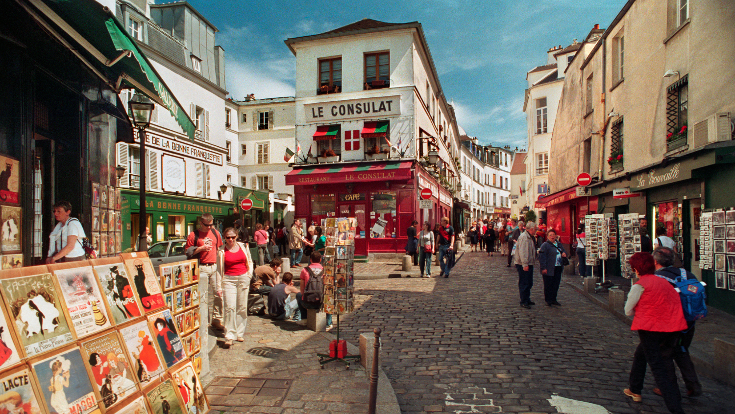 French street scene