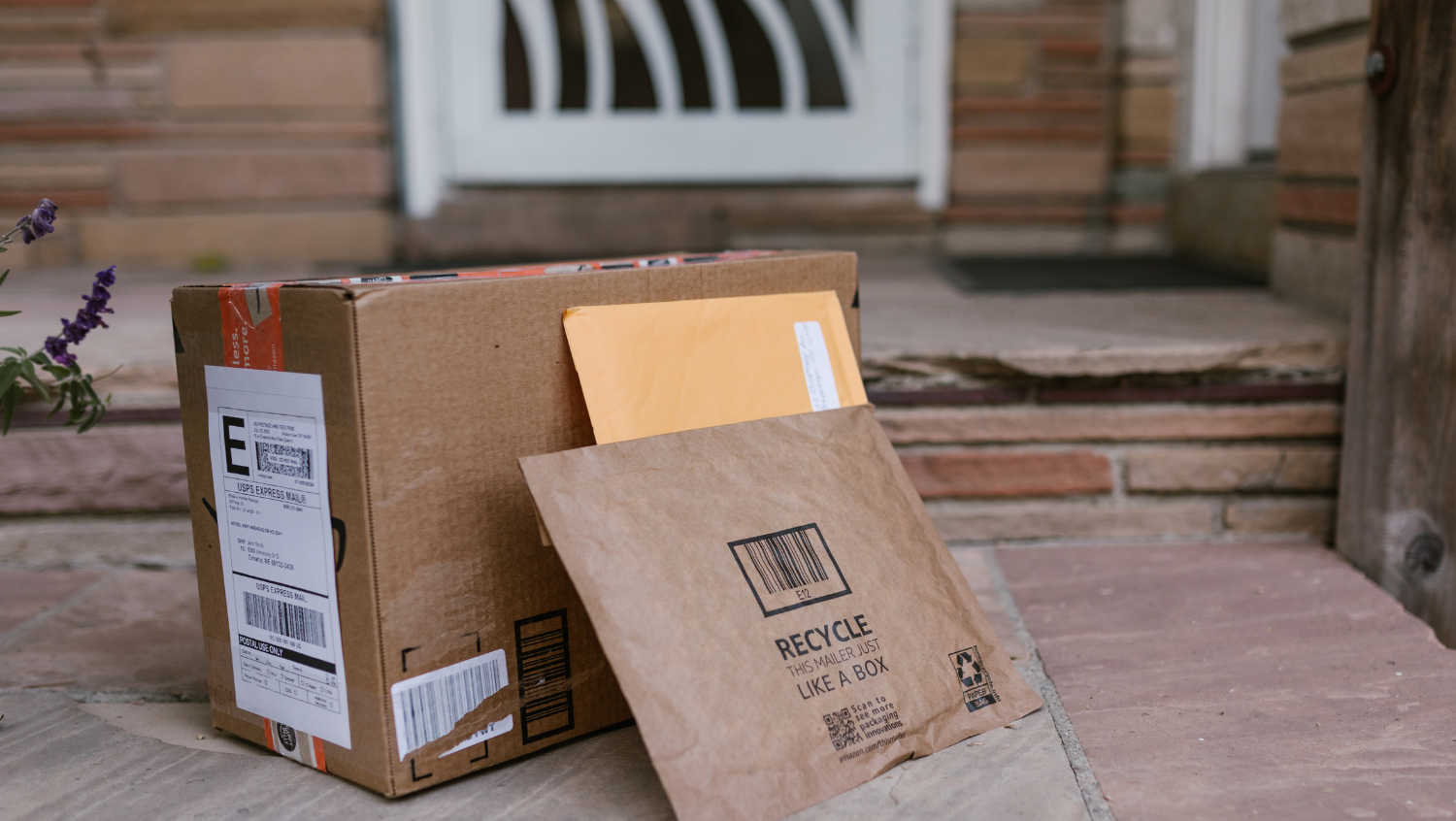 packages at the front door should be avoided when you prepare your house for vacation