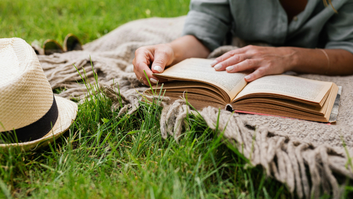 21 Best Poems About Travel, Life, and Love