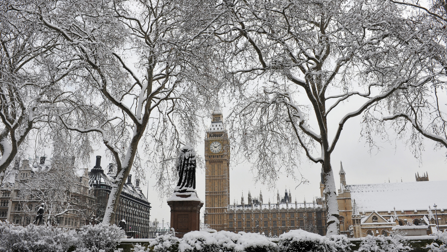 45+ Solo Travel Destinations for Christmas and New Year’s